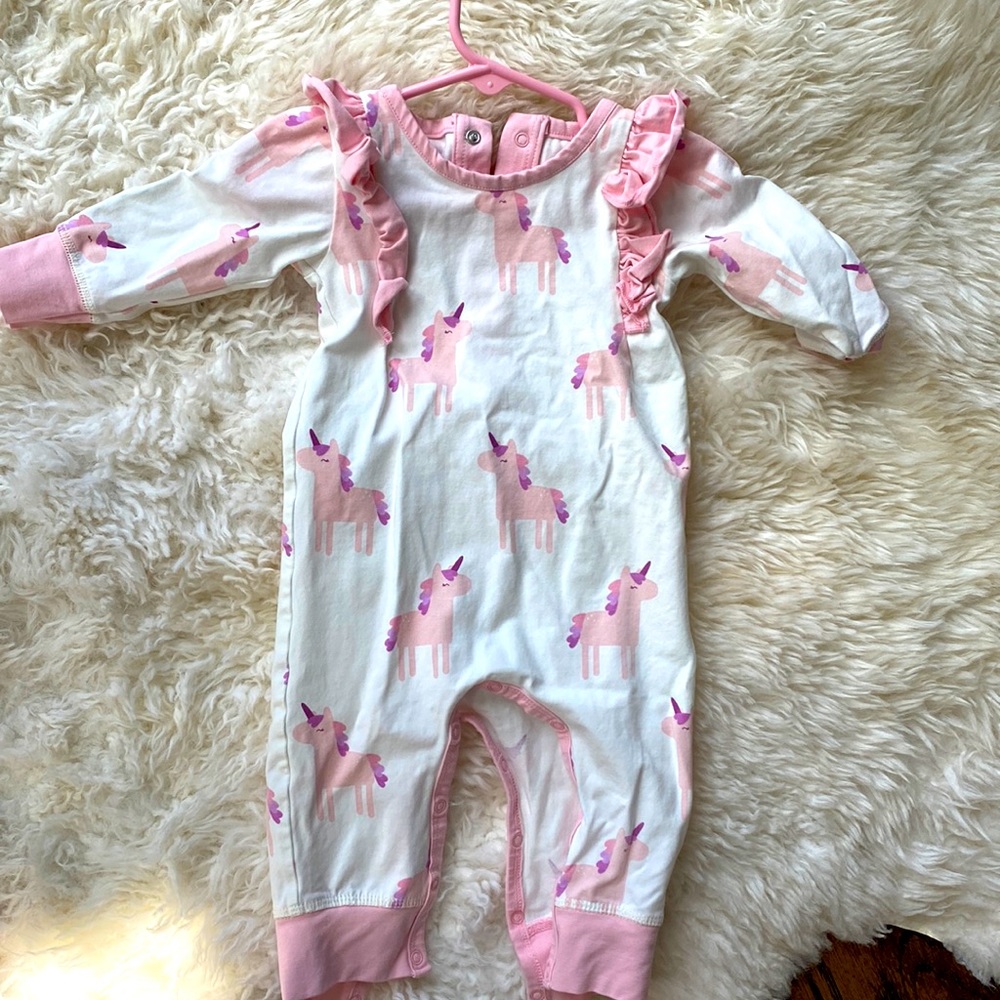 NWOT Monica & Andy unicorn onesie